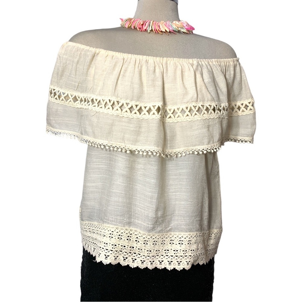 *NEW* OFF The Shoulder Ruffle Crop Top Size S M